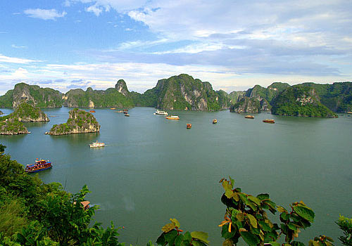 Stunned by the beauty of Ha Long Bay