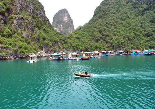 Cua Van  Floating Villages