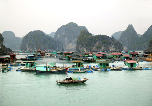 Cua Van  Floating Villages