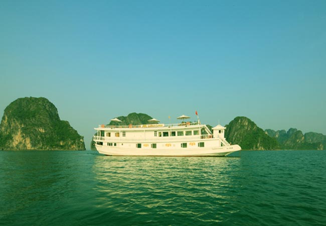 Golden Lotus Cruises Halong