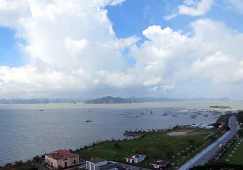 Hôm sau trời hửng nắng