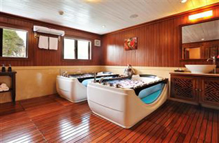 Paradise Peak Cruise 2days/1night 