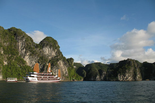 Bhaya Cruise Pictures