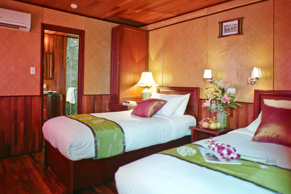 Double cabin