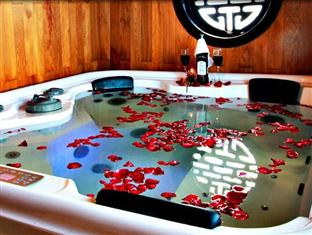 Aphrodite Cruises 2days/1night