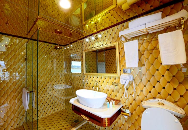 Golden Cruise tolet