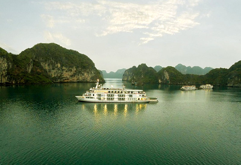 List of 5-star cruises in Halong Bay