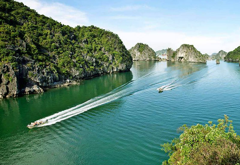 How to Get to Halong Bay from Bahrain?