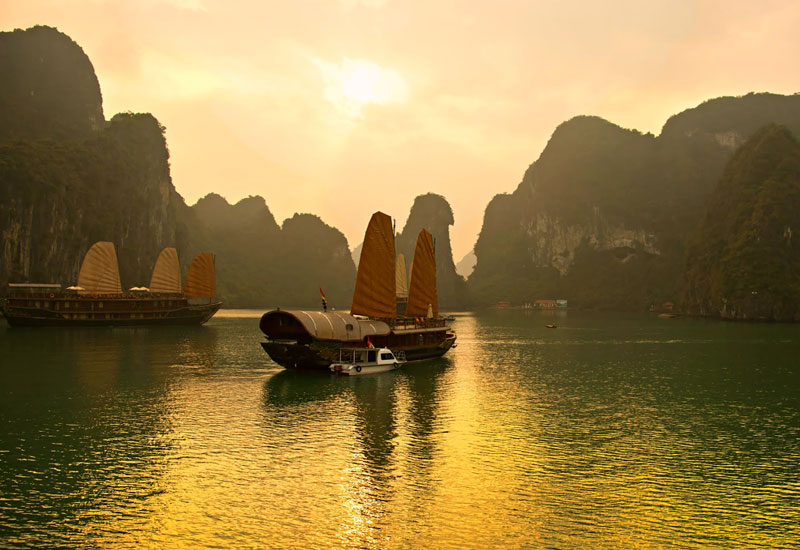 How to Book a Halong Bay Cruise from Croatia (Hrvatska)?