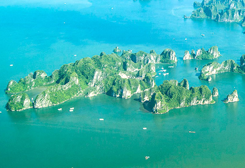  How to Get to Halong Bay from Italy?