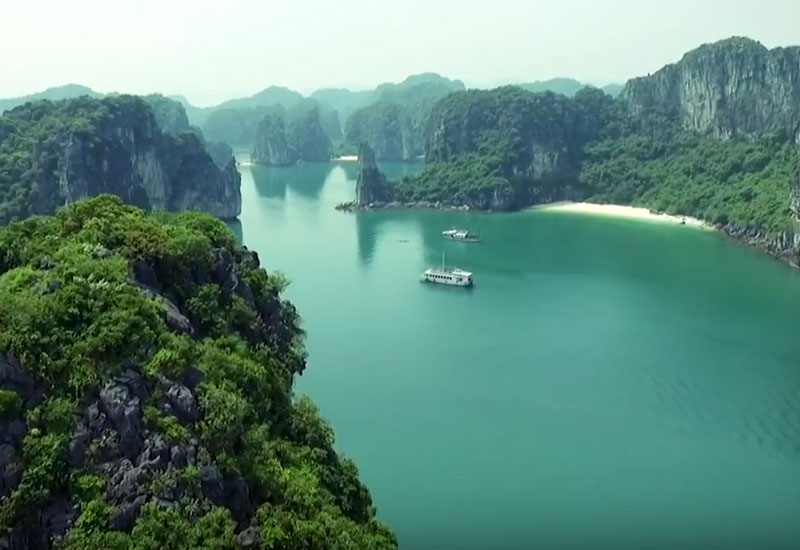 How to Get to Halong Bay from Martinique?