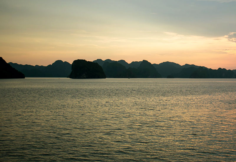 How to Get to Halong Bay from Paraguay?