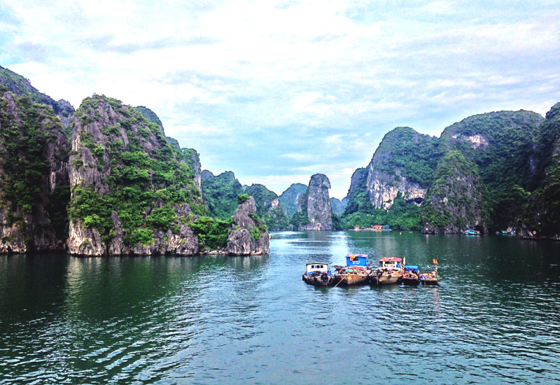 How to Get to Halong Bay from Poland?