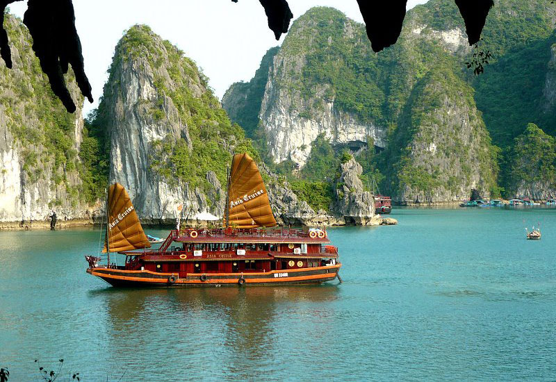 How to Go to Dak Nong from Halong Bay?