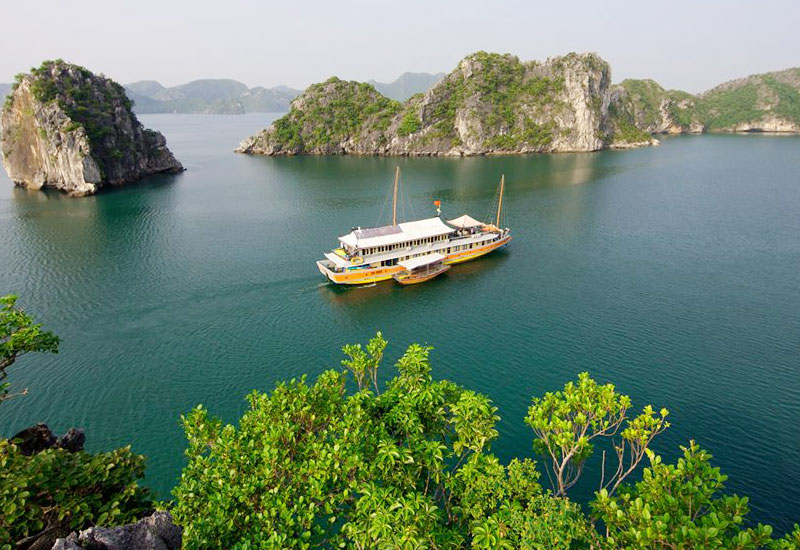 How to Go to Binh Phuoc from Halong Bay?