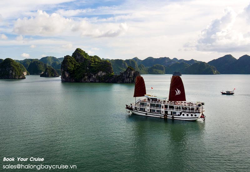 What is the cheapest month to go on a Halong Bay cruise?