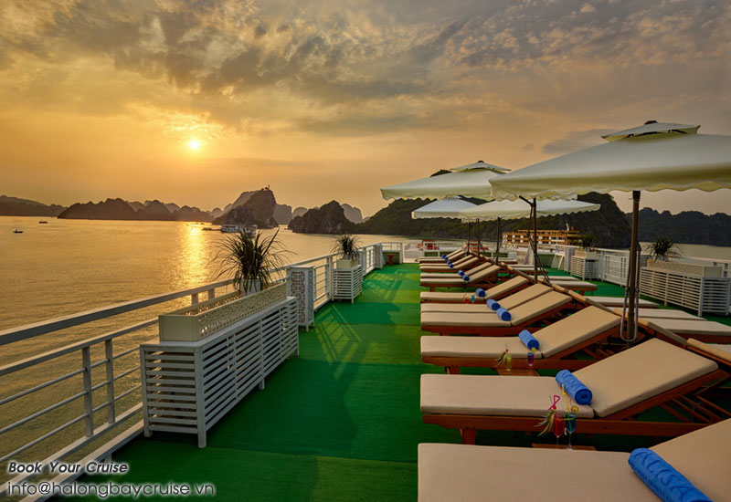 How to Book a Halong Bay Cruise from Guadeloupe?