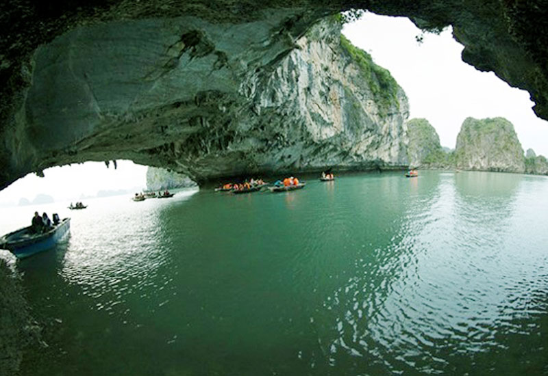 How to Get to Halong Bay from Guatemala?