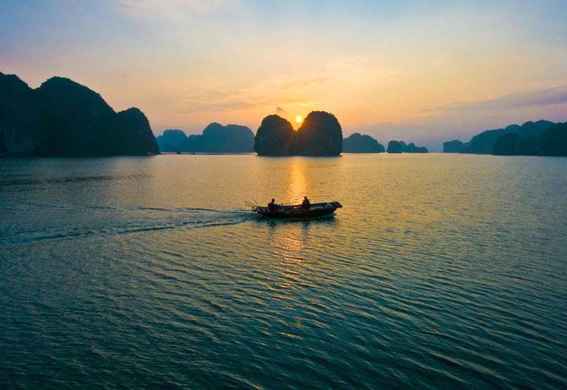 How to Book a Halong Bay Cruise from China?