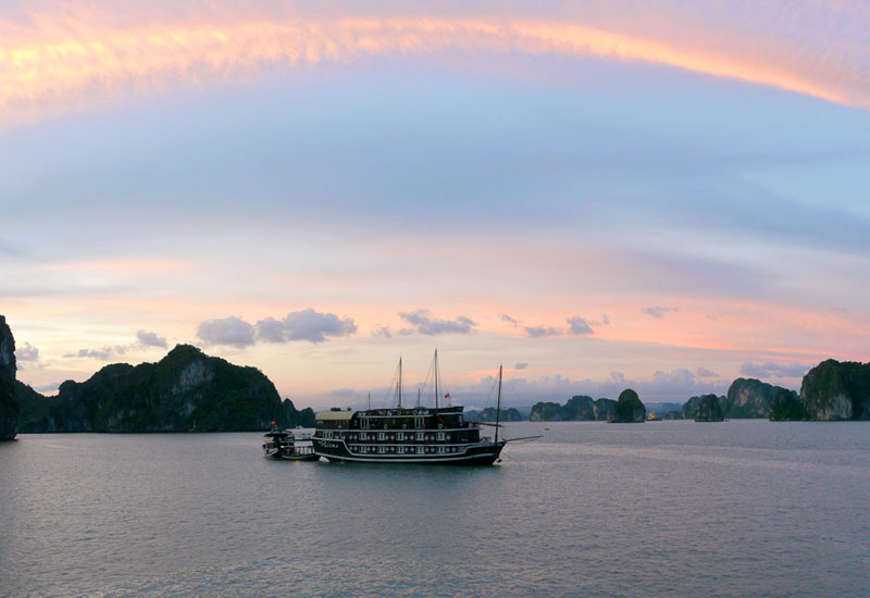 How to Book a Halong Bay Cruise from Czech Republic?