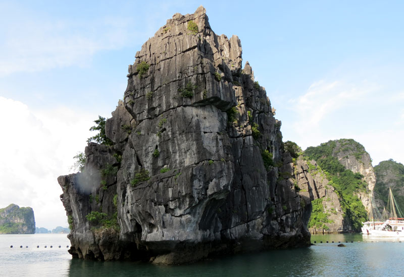 How to Get to Halong Bay from Anguilla?