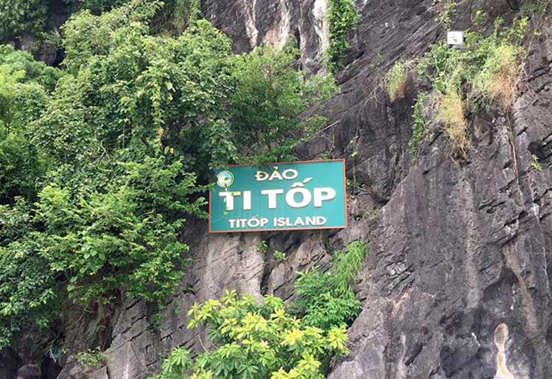 How to Book a Halong Bay Cruise from Andorra?