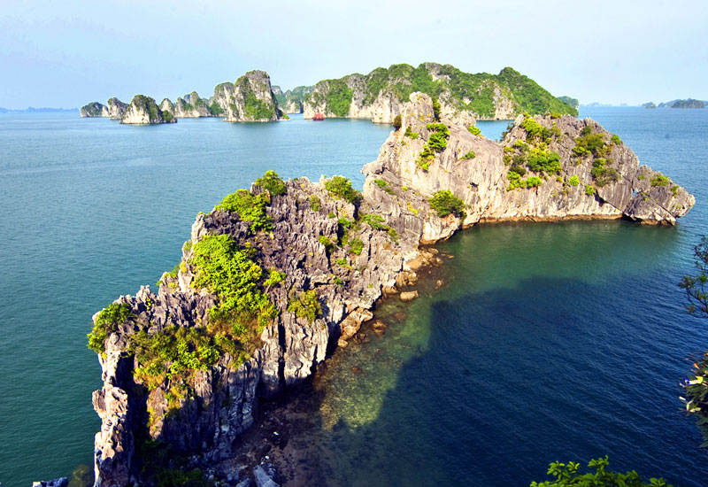 How to Book a Halong Bay Cruise from Guinea?
