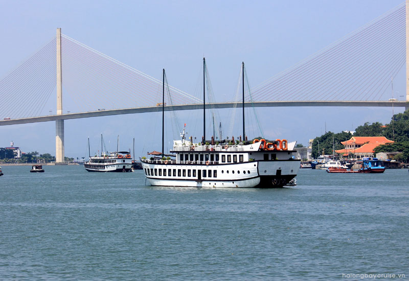 How to Book a Halong Bay Cruise from Fiji Islands?