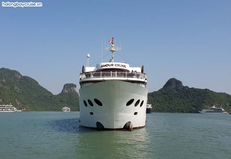 Popular Water Tours in Ha Long Bay