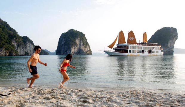 9 Reasons You Need to Visit Halong Bay in 2018