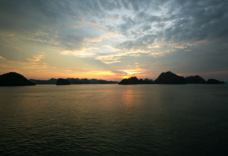 How to Get to Halong Bay from British Indian Ocean Territory? 