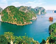 Halong to host first Asia-Pacific Poetry Festival
