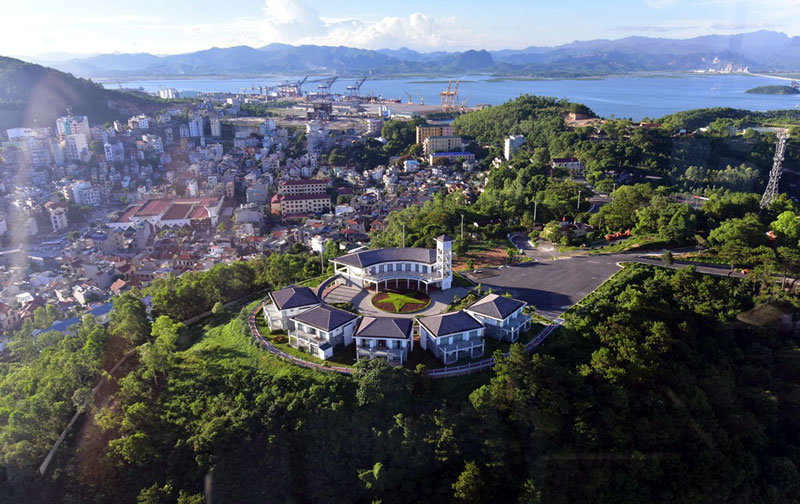 How to Get to Halong Bay from Lebanon?