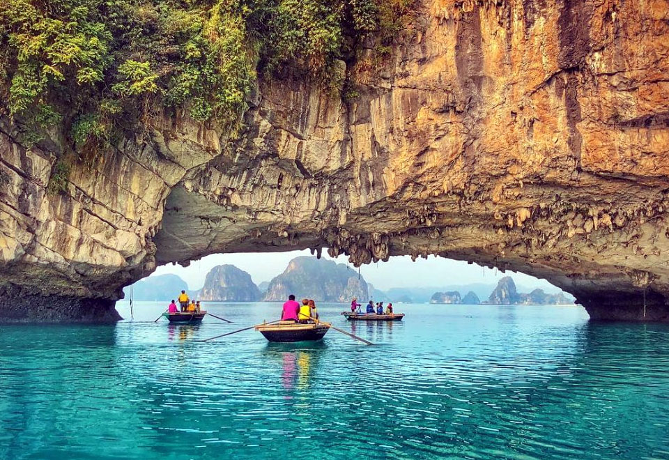 What is the best website to book a Halong Bay cruise?