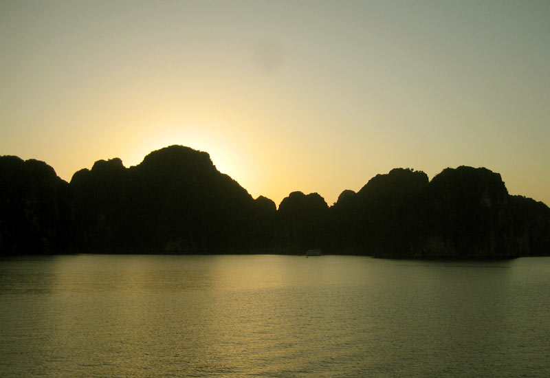 How to Book a Halong Bay Cruise from Egypt?