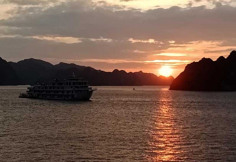 How to Book a Halong Bay Cruise from Albania?