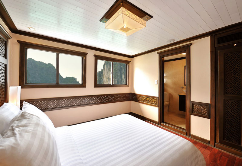 Paradise Luxury Cruises