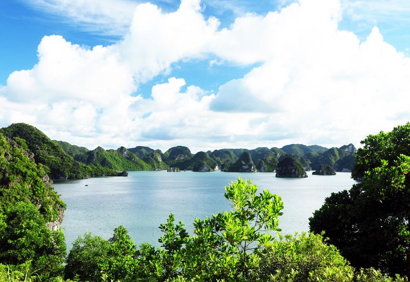 Ha Long Bay