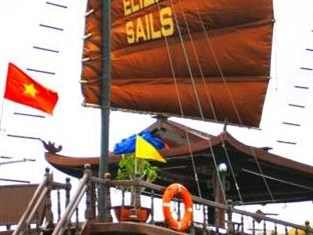 Elizabeth Sails