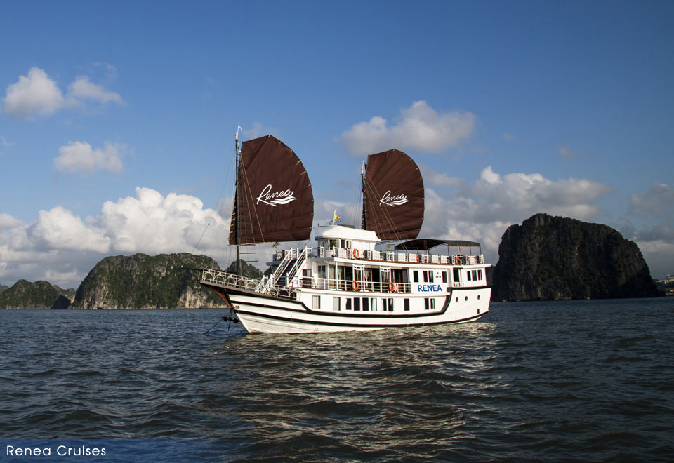 Renea Cruises - Sail on Bai Tu Long
