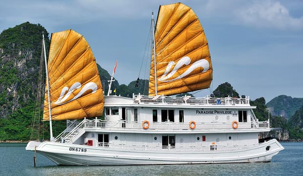 Paradise Privilege cruise 2 nights