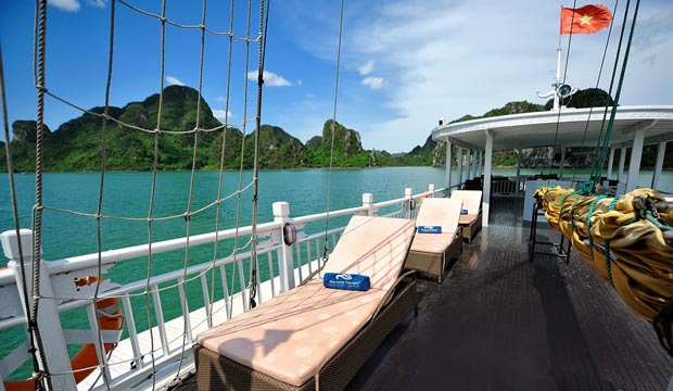 Paradise Explorer Full Day Cruise 