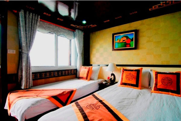 Alova Gold Cabin