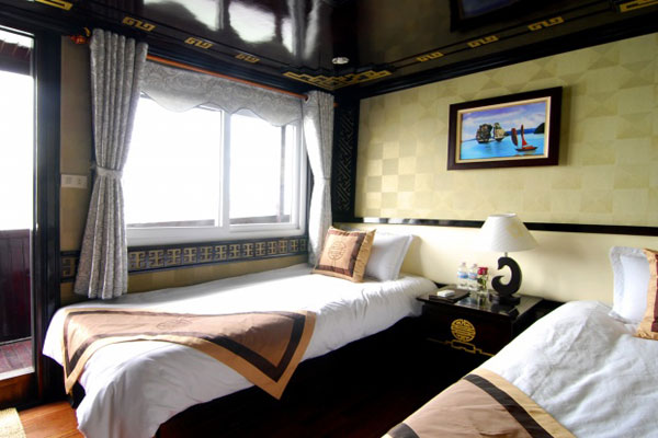 Alova Gold Cabin