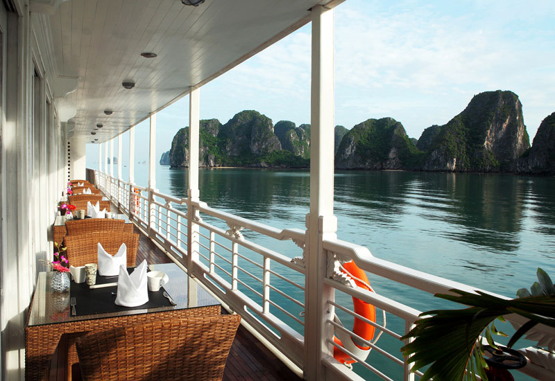 Au Co Cruises