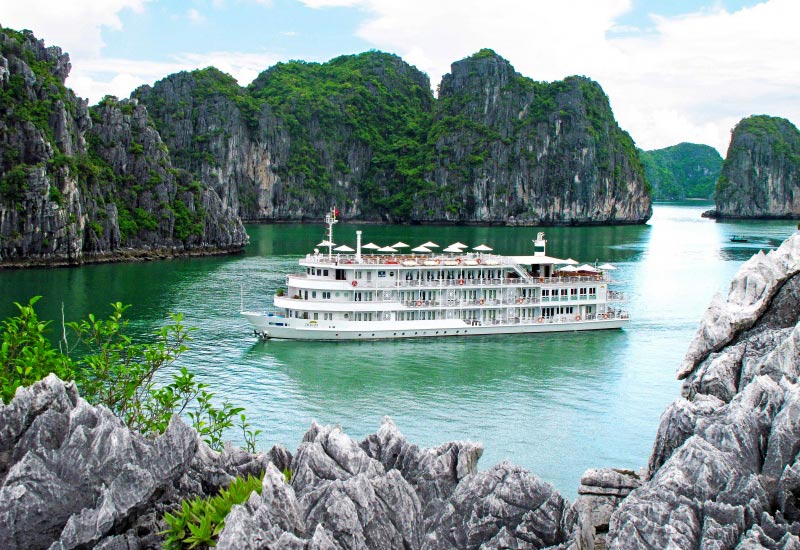 Au Co Cruises