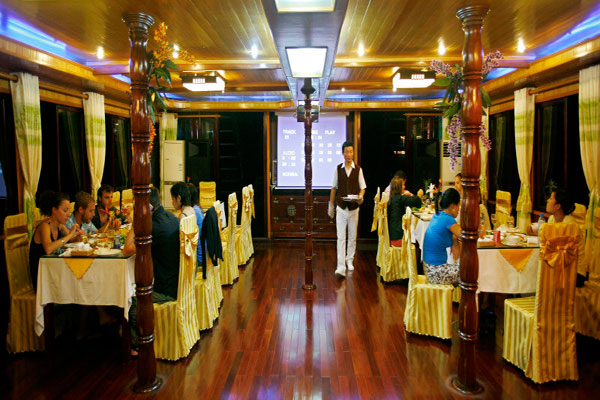 Elizabeth Sails Restaurant 